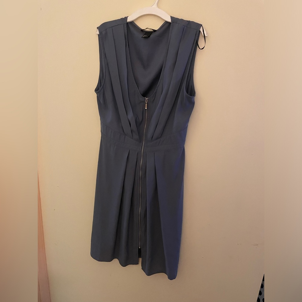 H&M gray sleeveless dress.
